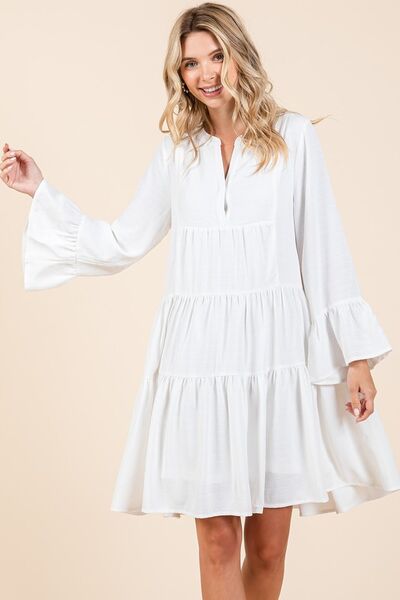 Mittoshop gestuftes Kleid mit gekerbtem, ausgestelltem Ärmel