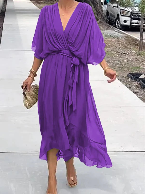 Robe en mousseline de soie élégante et stylée avec col en V