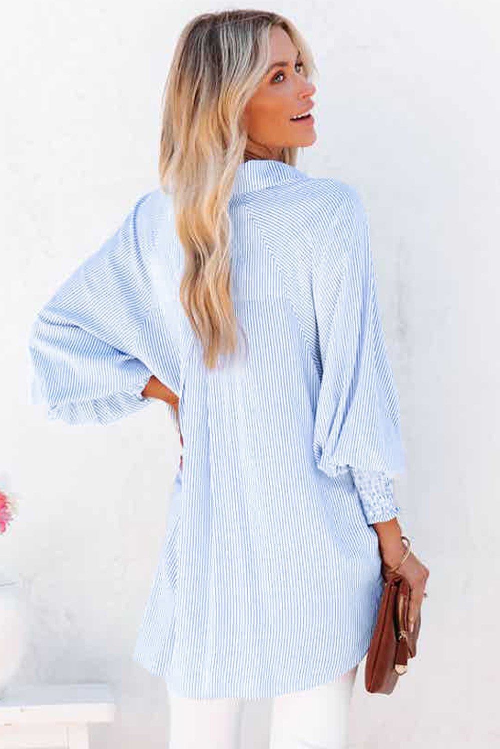 Hemdbluse mit gestreiftem Revers und Oversized-Fledermausärmeln