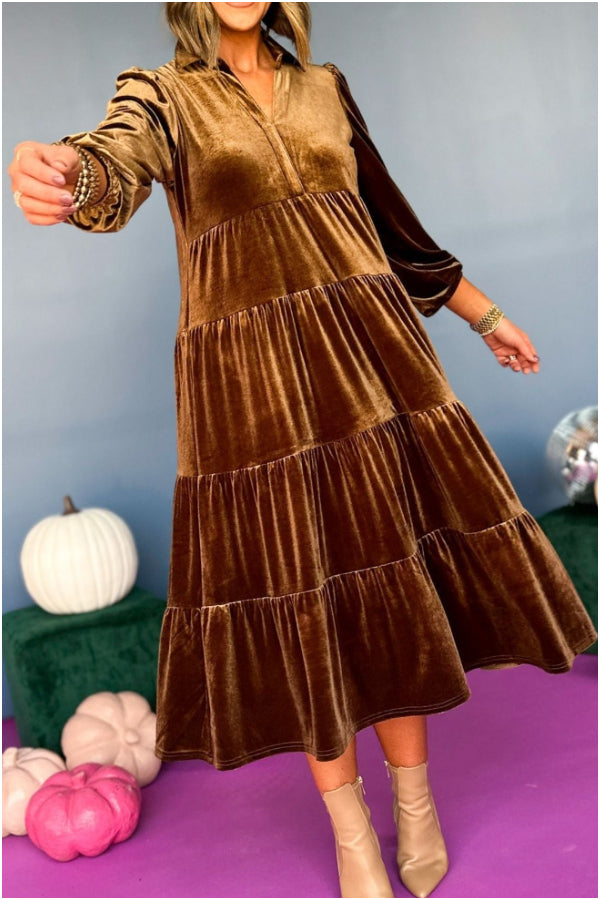 Robe en velours à col en V