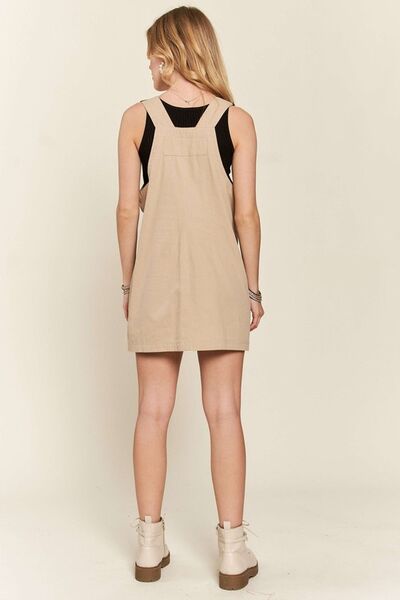 Robe salopette ADORA à col carré et larges bretelles réglables