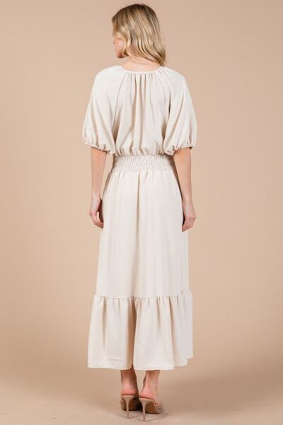 Robe Cintrée à Col Lavallière et Manches Bouffantes Femme