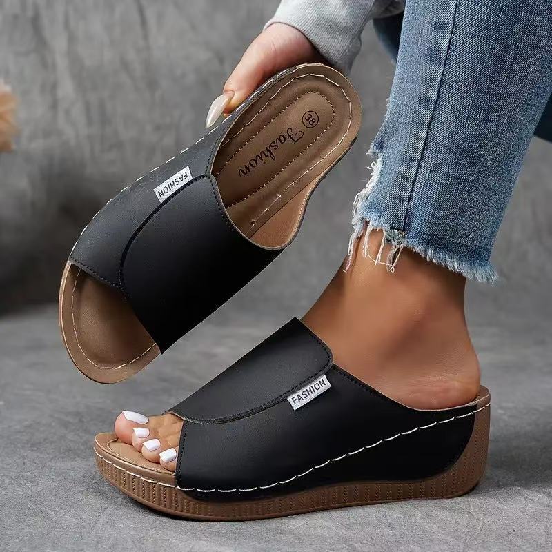 Claques confortables avec soutien de la voûte plantaire - Sandales unies respirantes pour femme