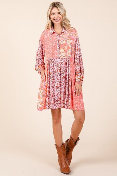 Mittoshop Langärmeliges Hemdkleid mit Blumendetail und Knopfleiste