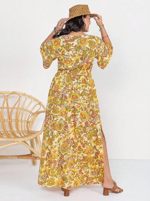 Robe fendue à manches courtes et col en V à motif floral