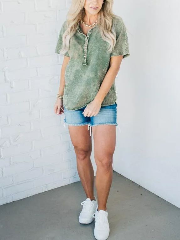 T-shirt boutonné délavé femme (Achetez-en 2, livraison gratuite)