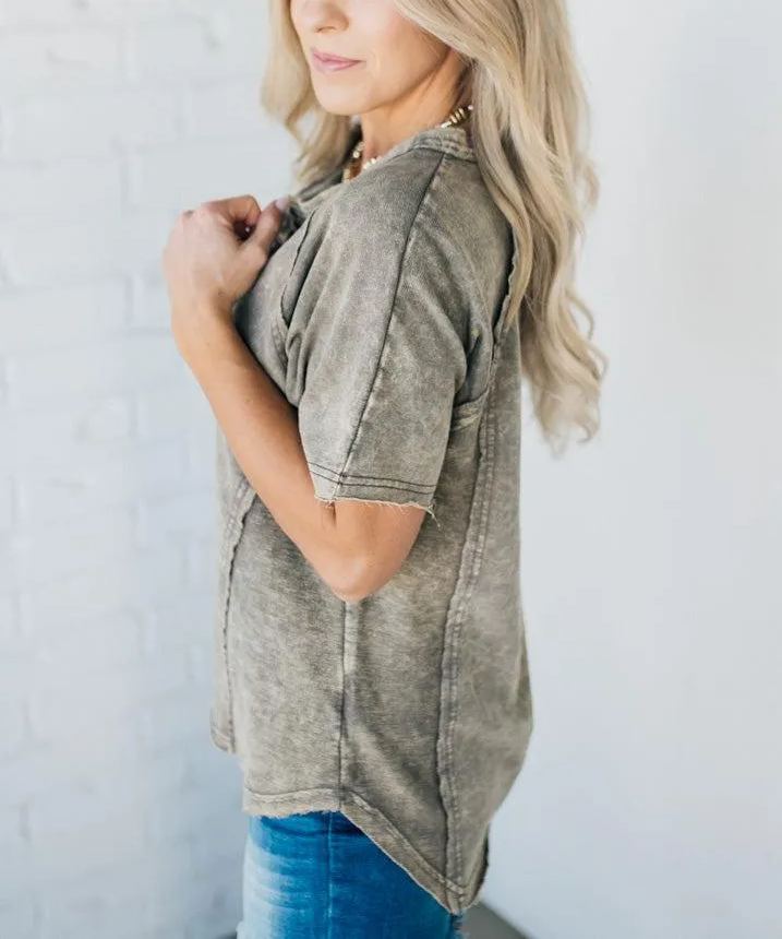 T-shirt boutonné délavé femme (Achetez-en 2, livraison gratuite)