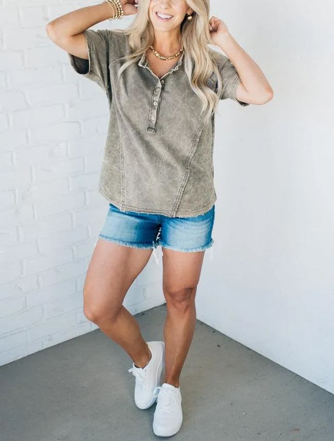 T-shirt boutonné délavé femme (Achetez-en 2, livraison gratuite)
