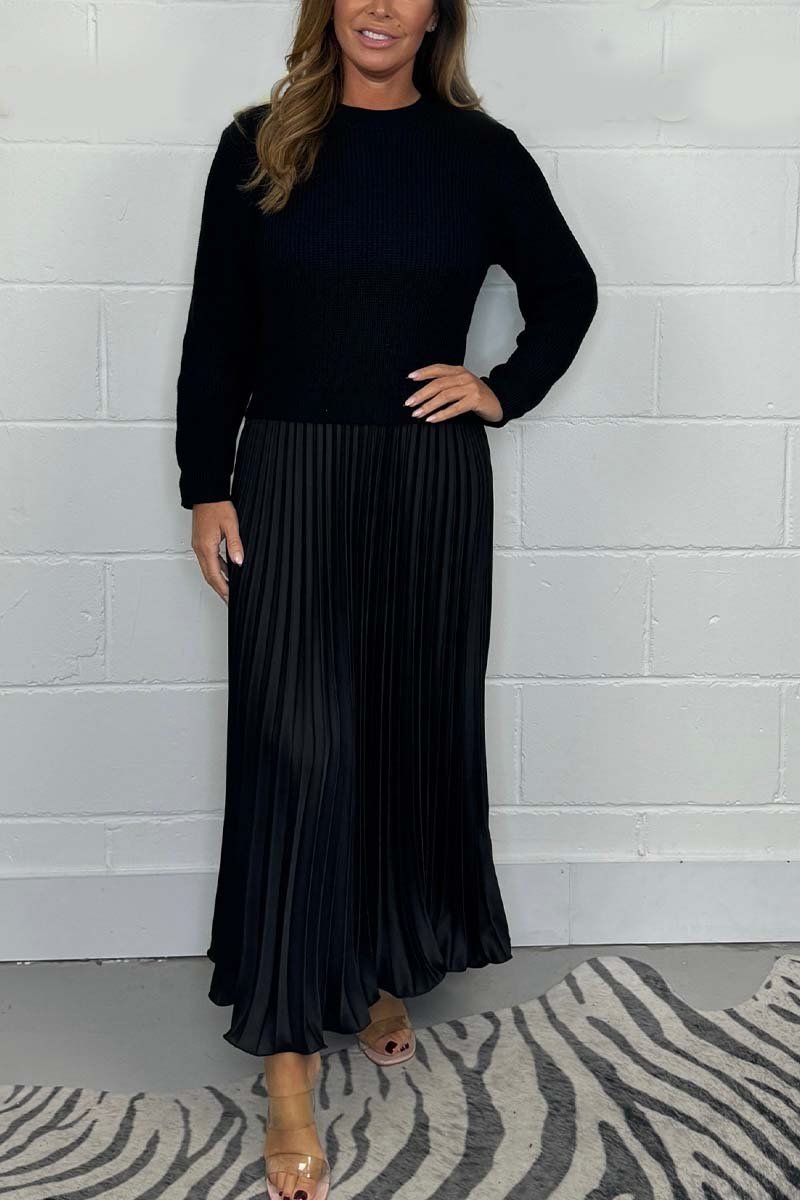 Robe plissée élégante à col rond pour femme