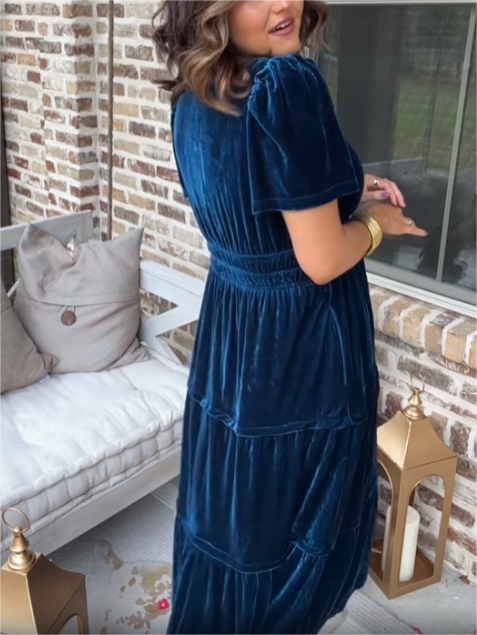 Neues gestuftes Maxikleid aus Samt für Damen (2 kaufen, kostenloser Versand)
