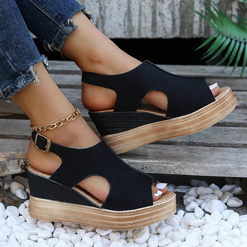 Sandales compensées à boucles pour femmes
