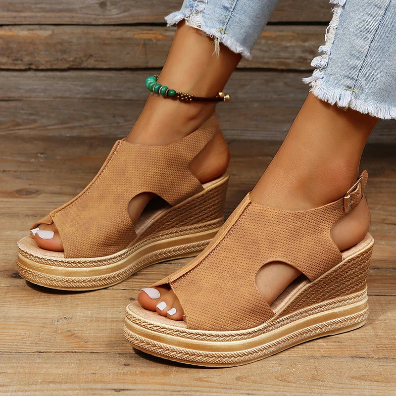 Sandales compensées à boucles pour femmes