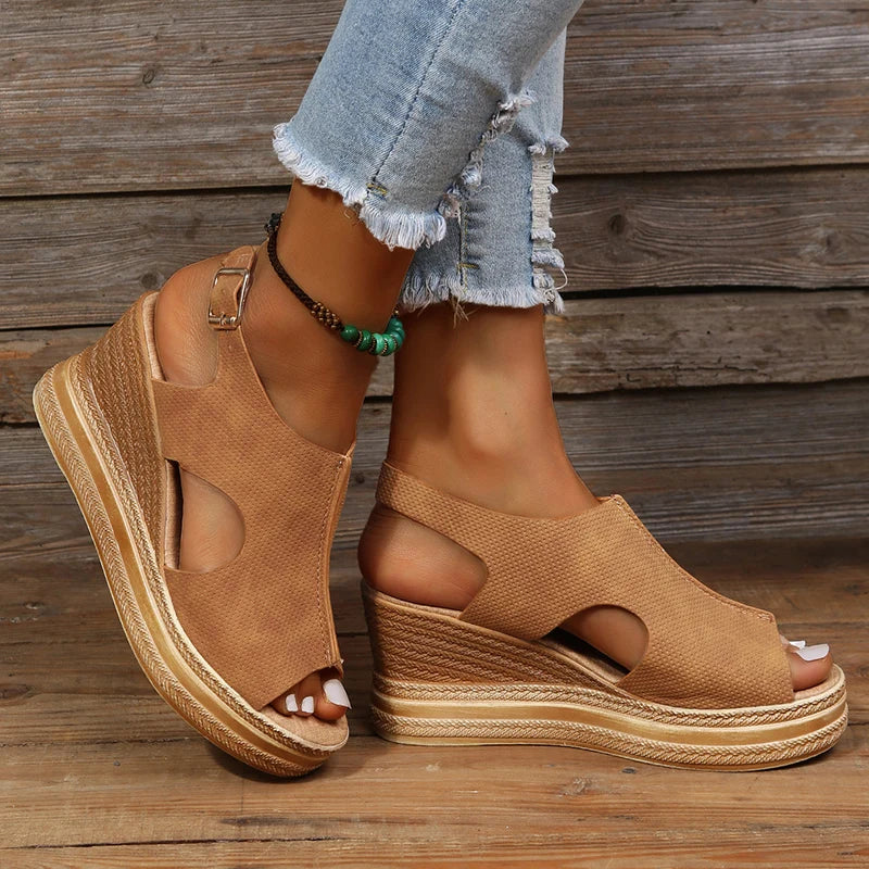 Sandales compensées à boucles pour femmes